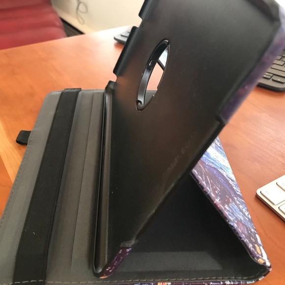 iPad/tablet case - Picture 3 of 5